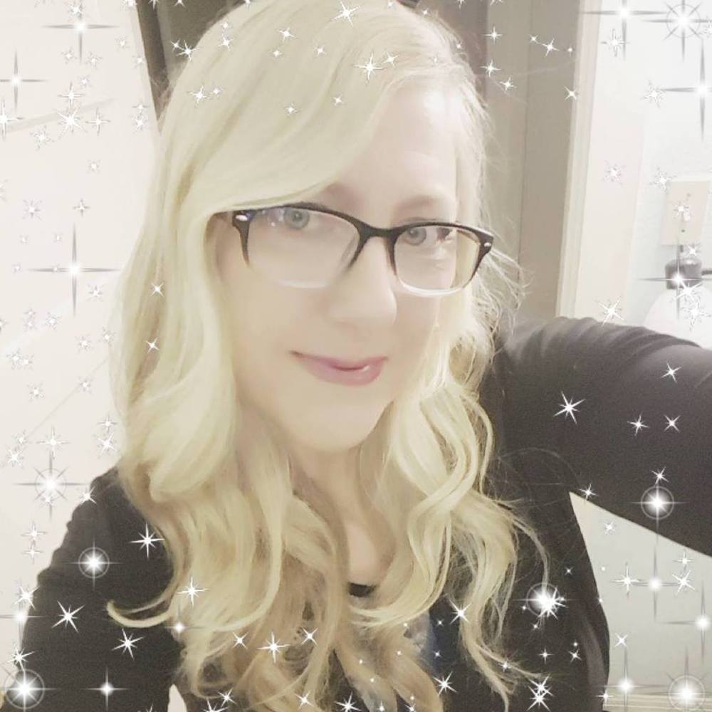 Meet your Posher, Christine